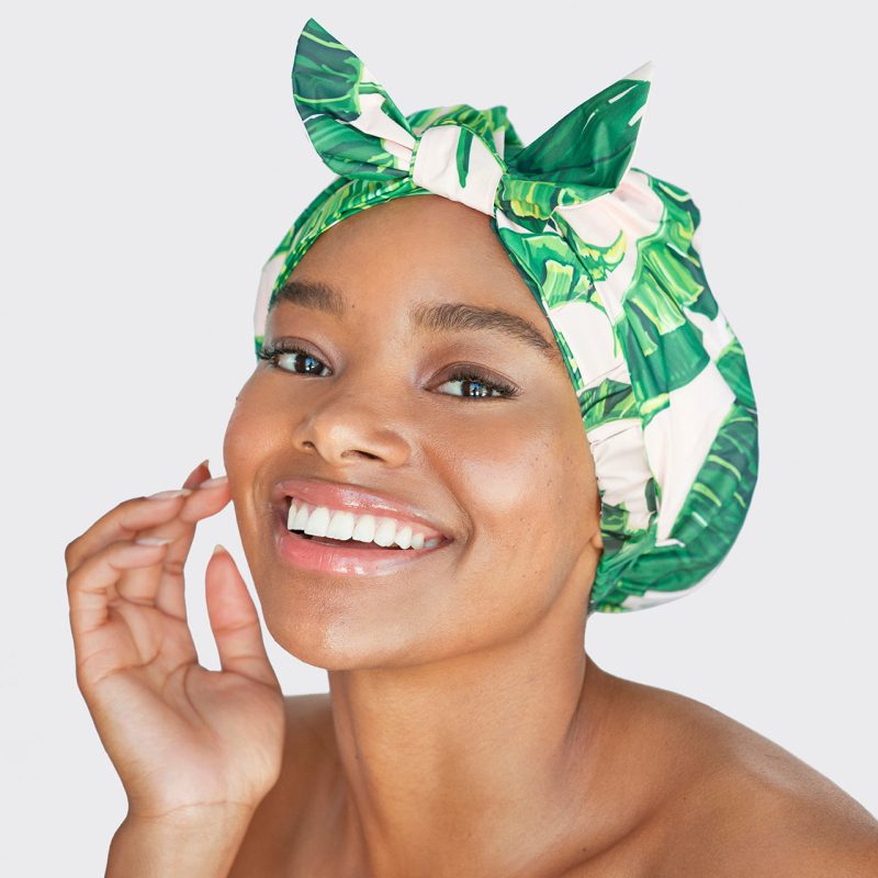 2884 Luxe ShowerCap Model Cleanse Palm